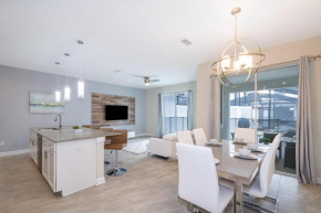 4809AM TOWNHOUSE 4 BEDROOMS & 3 BATHROOMS + POOL